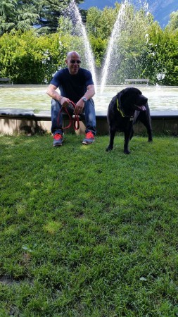 Siska e la fontana delle Terme di Merano